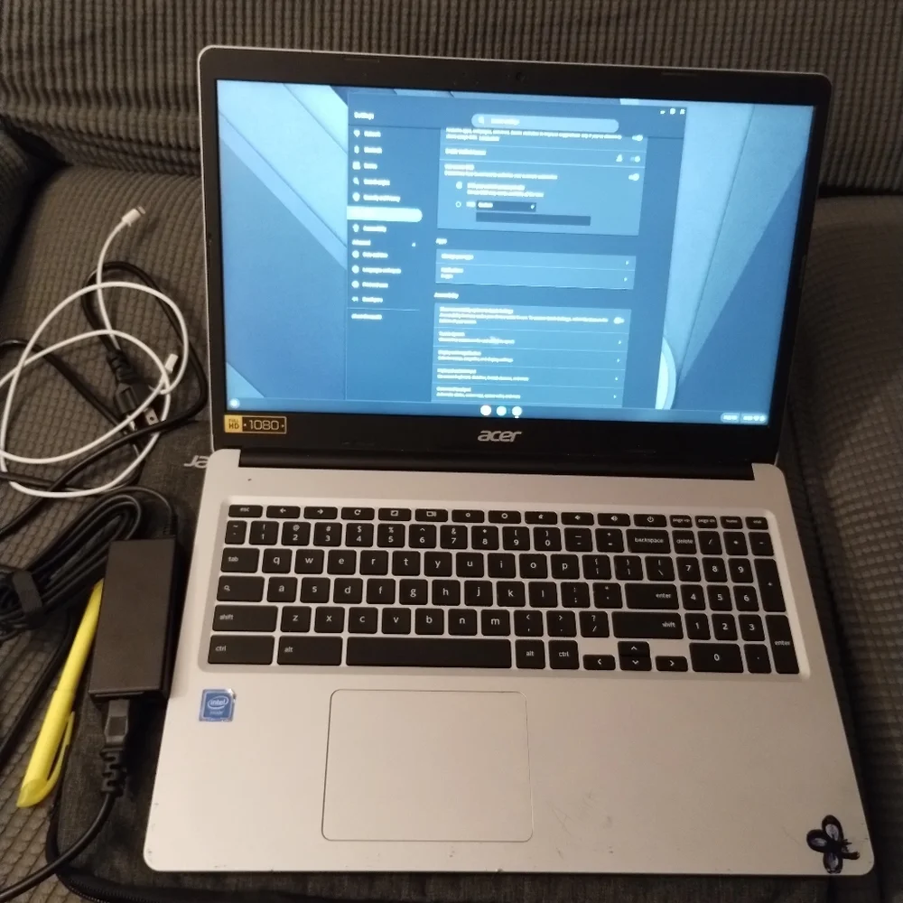 Acer Chromebook 315 Touch Screen - Picture 1 of 4